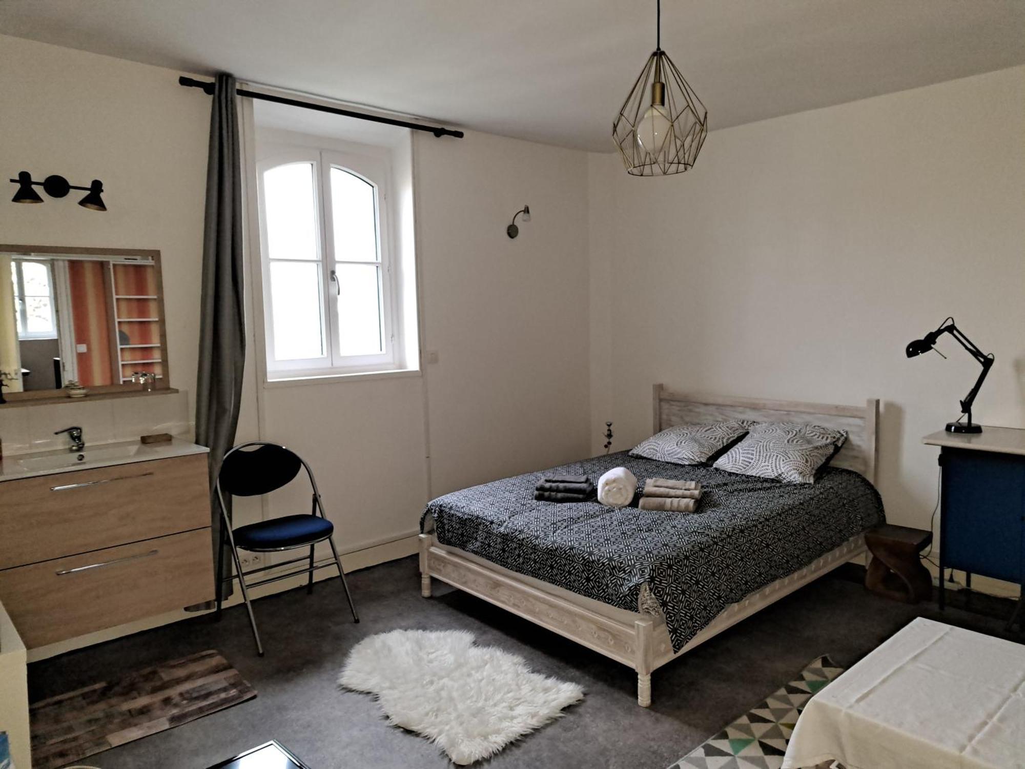 Les Chambres De Lucie-B&B - Petit Dej Inclus - Parking Prive - Proche Gare Versailles Exterior photo